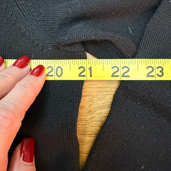 J. Crew Women’s MerinoV-Neck Cardigan XL - Picture 4 of 5